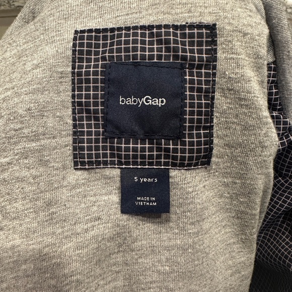 Baby Gap boys size 5 lightweight hooded Navy/grey checkered pattern rain jacket - Picture 4 of 4